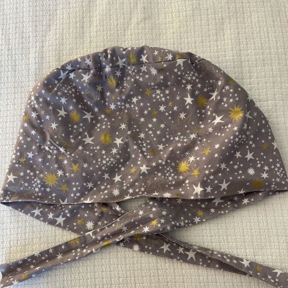 Blue Sky ESTRELLA DESLUMBRADA PIXIE SCRUB HAT